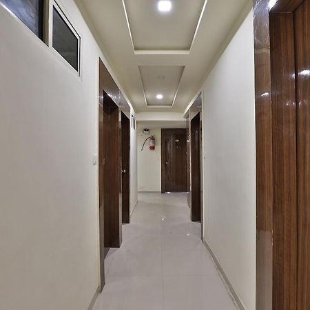 Hotel O Skyland Ahmedabad Exterior foto